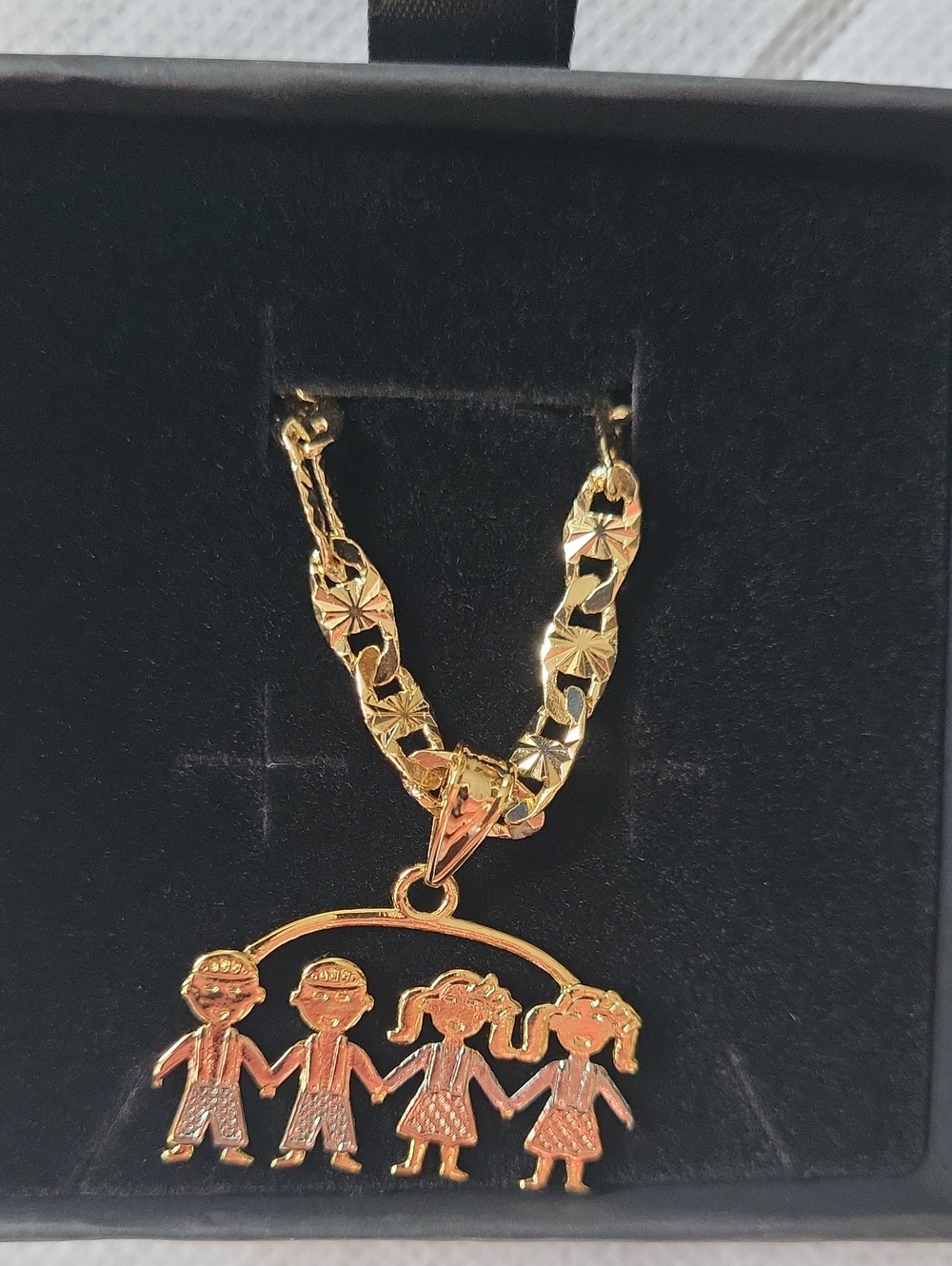 Laminated Gold Family Pendant Necklace
